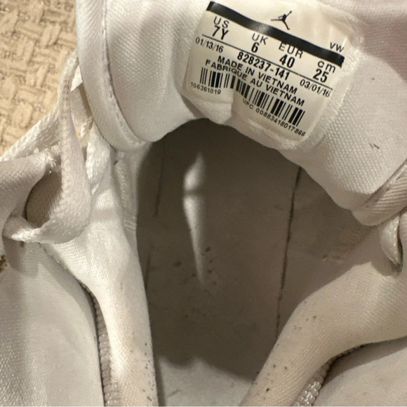 Jordan 1 flight 4 prem trainer828237-141 Size 7Y - Picture 11 of 12